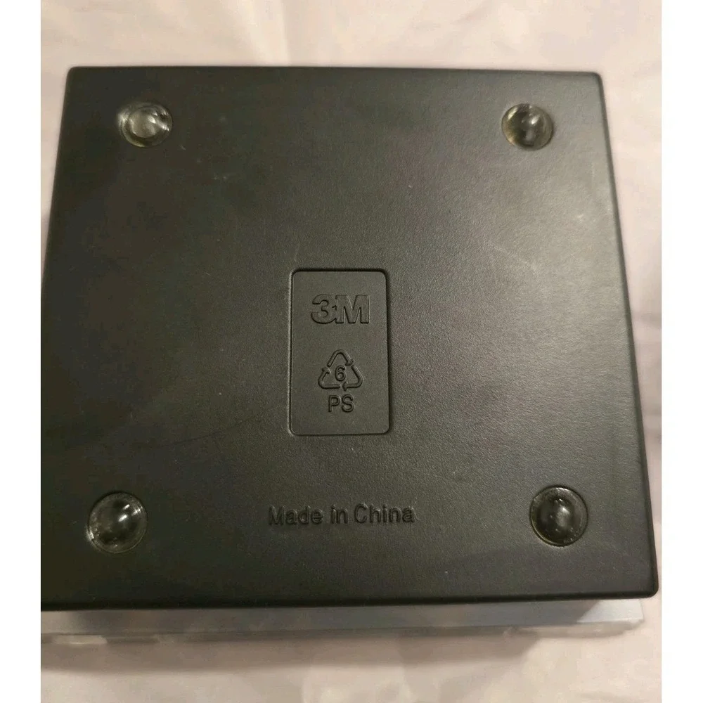 Post-it Note Dispenser 3-D  Refillable Pop-up‎ Lucite Weight 4